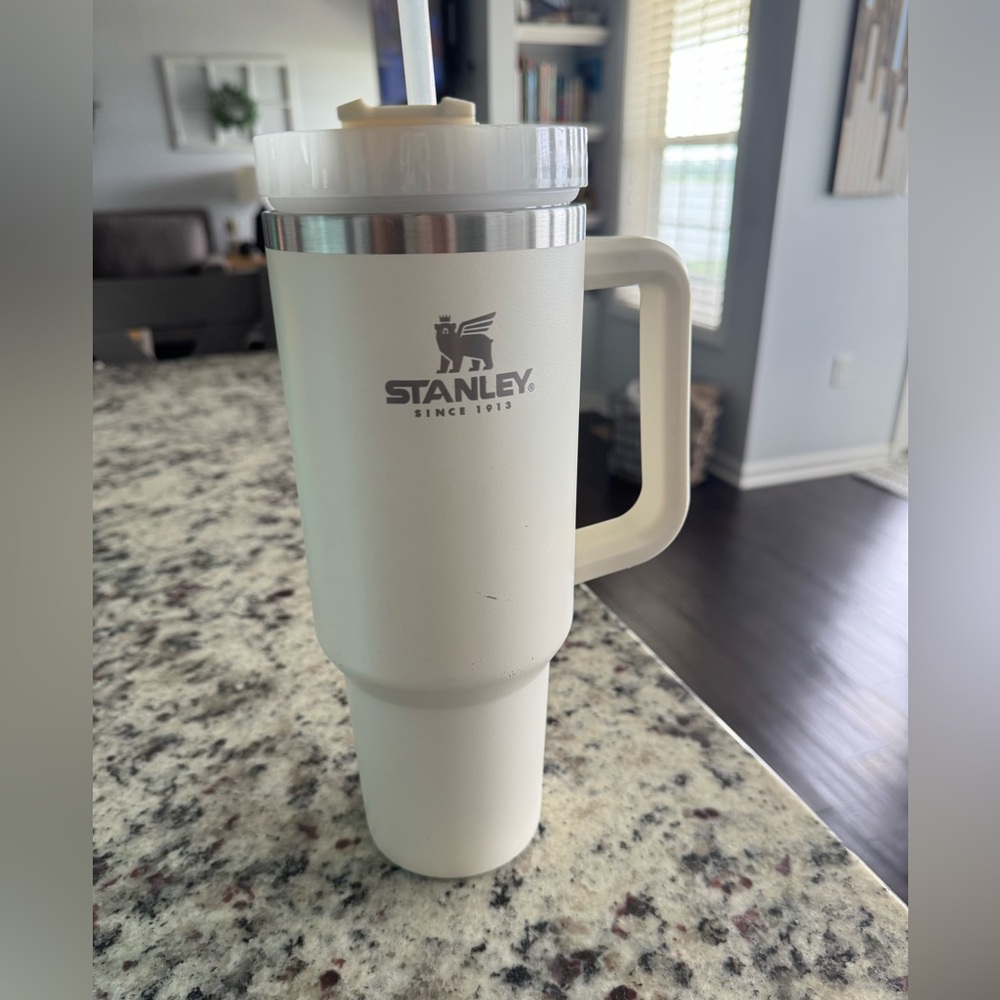 Stanley White Travel Mug with Handle